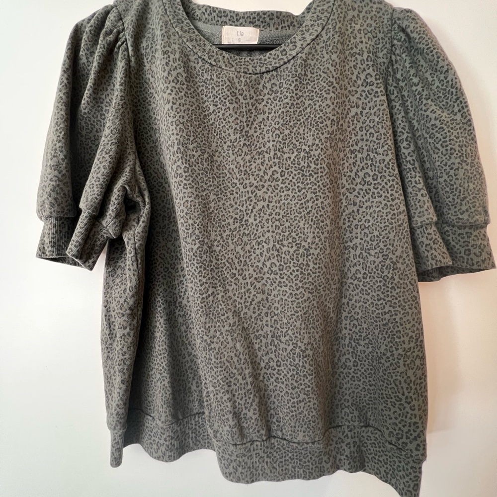 Puff Sleeve Pullover